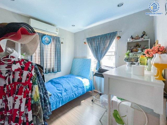 ทาวน์เฮ้าส์มือสองย่านนครปฐม ม.พฤกษาวิลล์44 บรมราชชนนี-ปิ่นเกล้า หลังมุม! เนื้อที่เยอะสุดอะไรสุด ถึง 33 ตร.ว. ฟังก์ชัน 3 ห้องนอน 2 ห้องน้ำ 2 ที่จอดรถ ทำเลดี เดินทางสะดวก ติดถ.บรมราชชนนี ใกล้เซ็นทรัลศาลายา, เดอะมอลล์ บางแค จองเลย!